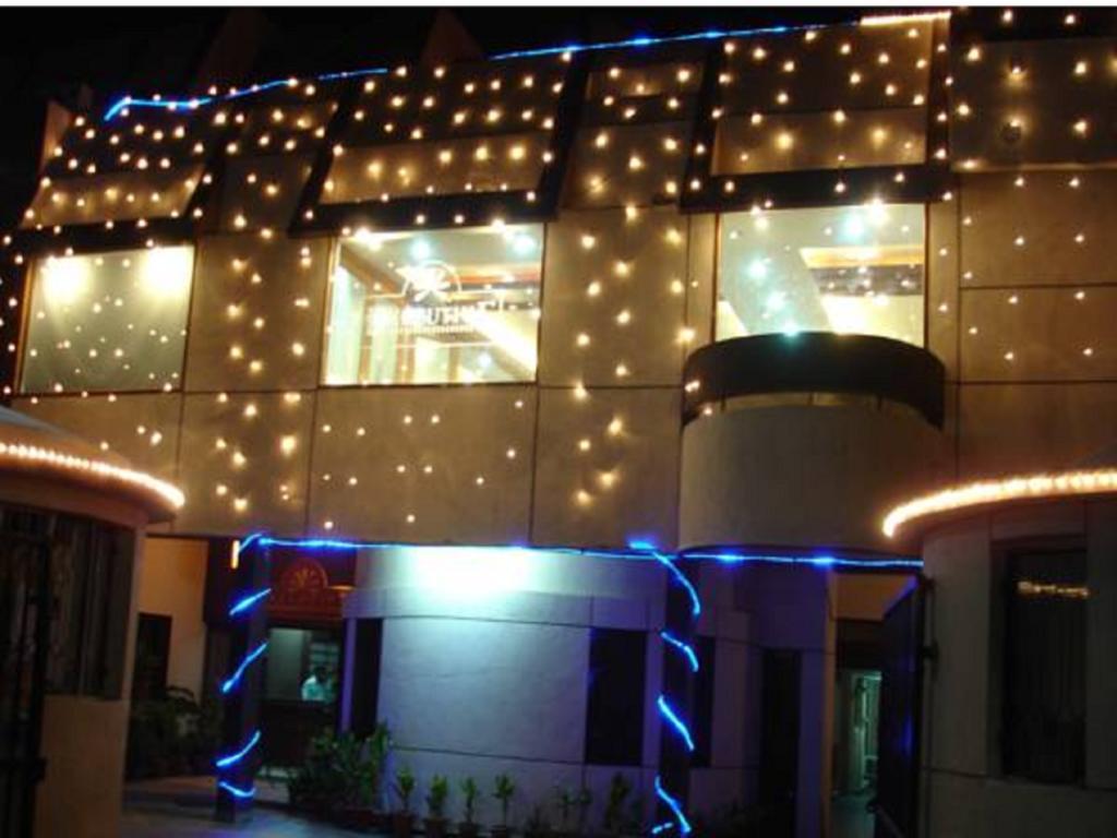 Hotel Executive Lucknow Ngoại thất bức ảnh