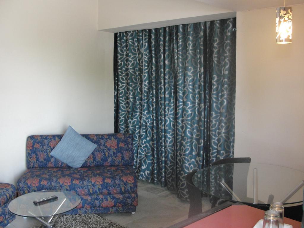 Oyo 15791 Flagship Hotel Executive Hazratganj Lucknow Ngoại thất bức ảnh