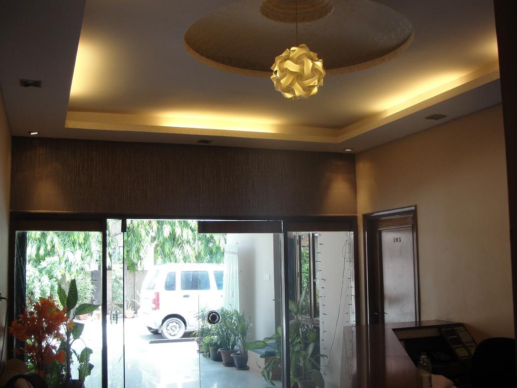 Oyo 15791 Flagship Hotel Executive Hazratganj Lucknow Ngoại thất bức ảnh
